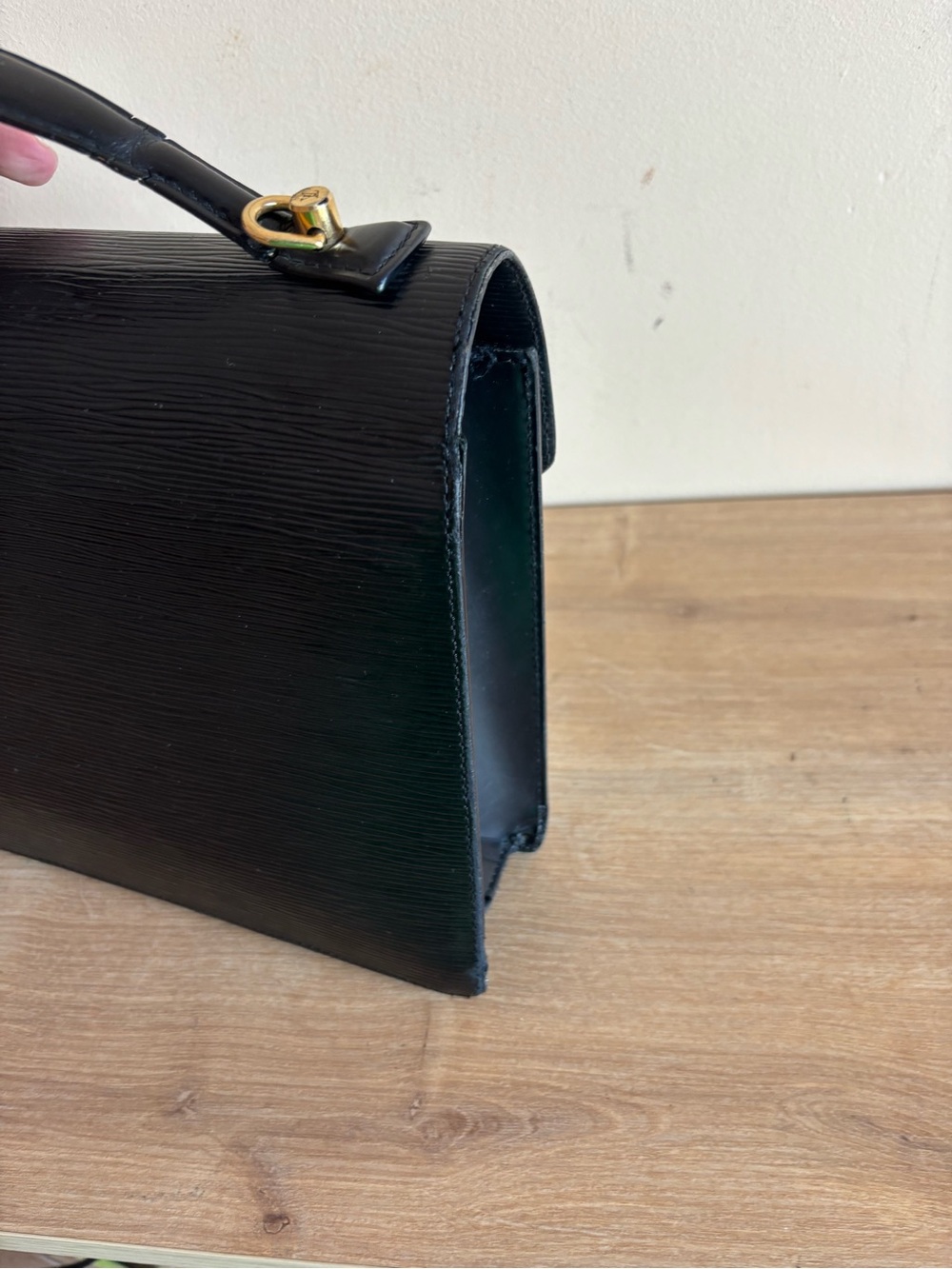 Authentic Louis Vuitton black epi  leather tote - Picture 5 of 9